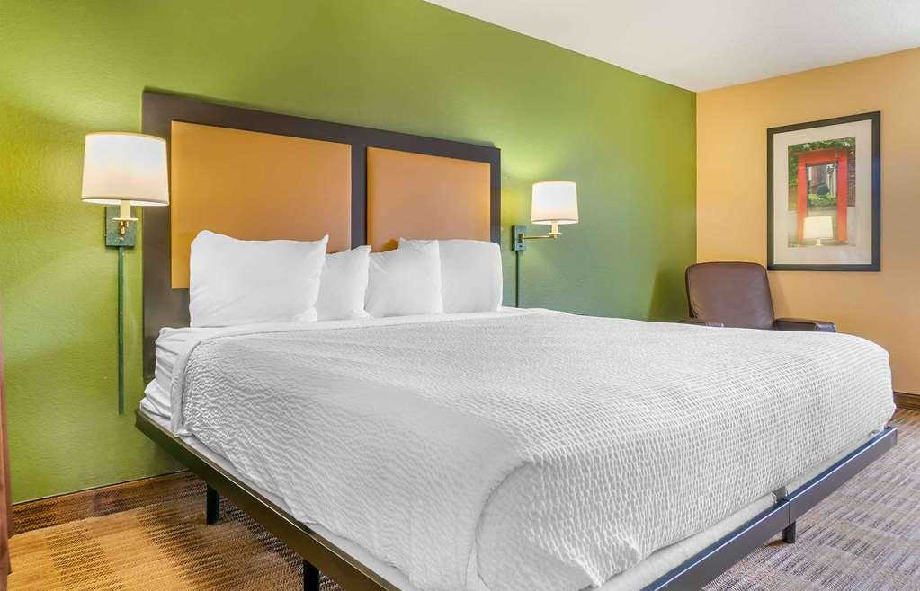 Auburn Hills Extended Stay Inn Room photo