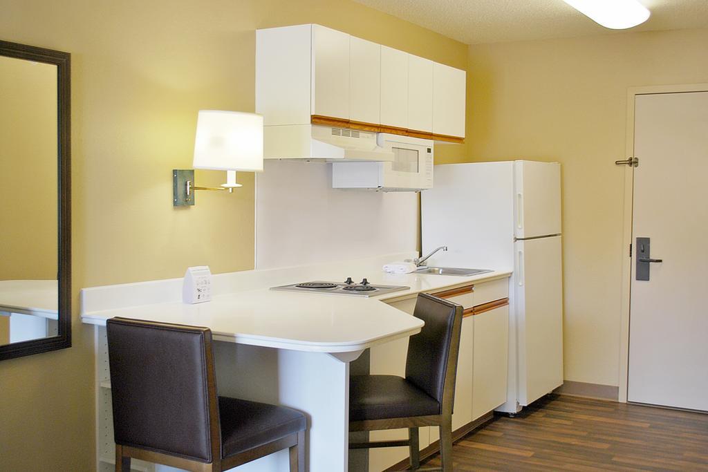 Auburn Hills Extended Stay Inn Exterior photo